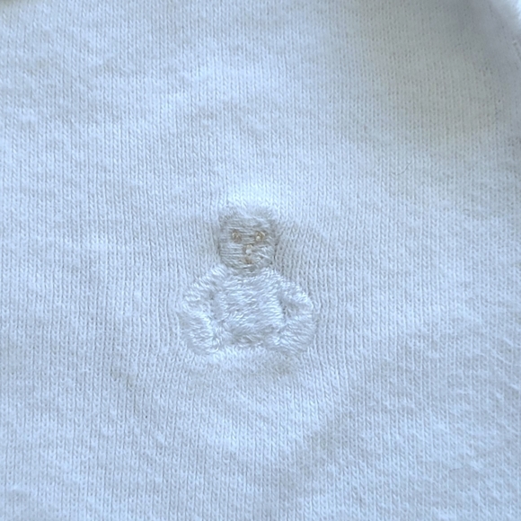 2/$5 Baby Gap Long Sleeve Onsie with Teddy Bear Detail. - Picture 3 of 3